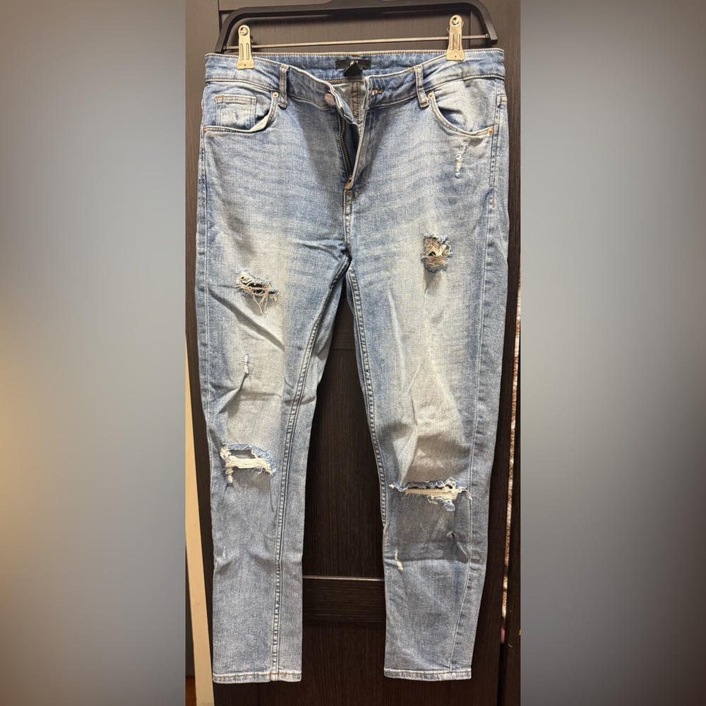 H&M Women’s Distressed Jeans Size 8